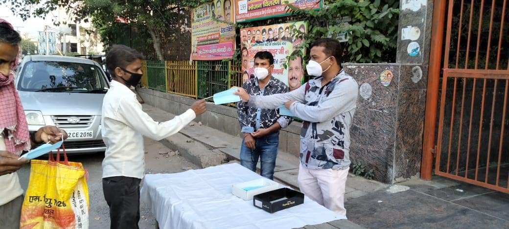 yashasvi pradhanmantri shri narendra modi ji dwara bataye gaye ayurvedik kadha or mask vitran