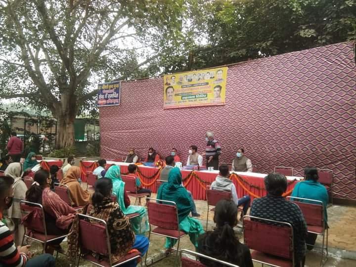 yashasvi pradhanmantri shri narendra modi ji dwara bataye gaye ayurvedik kadha or mask vitran