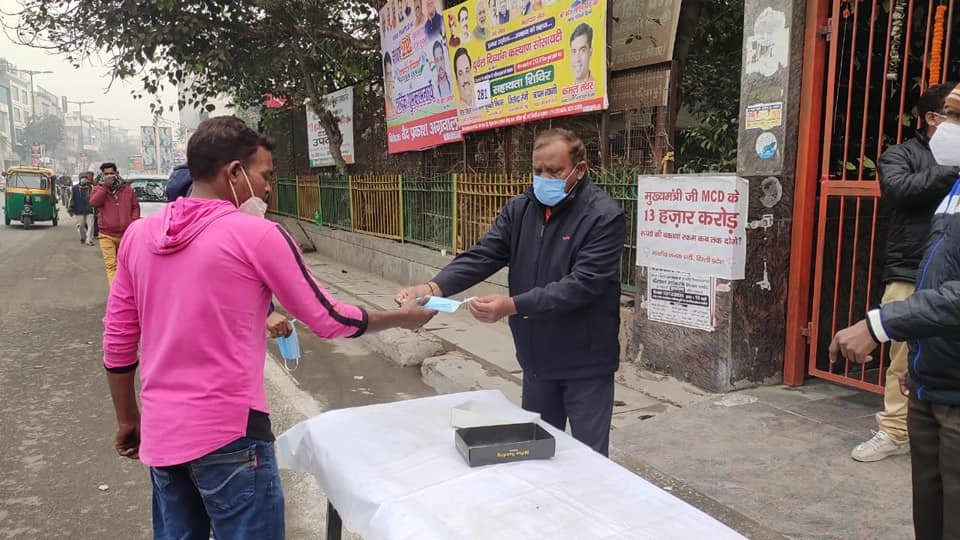 yashasvi pradhanmantri shri narendra modi ji dwara bataye gaye ayurvedik kadha or mask vitran