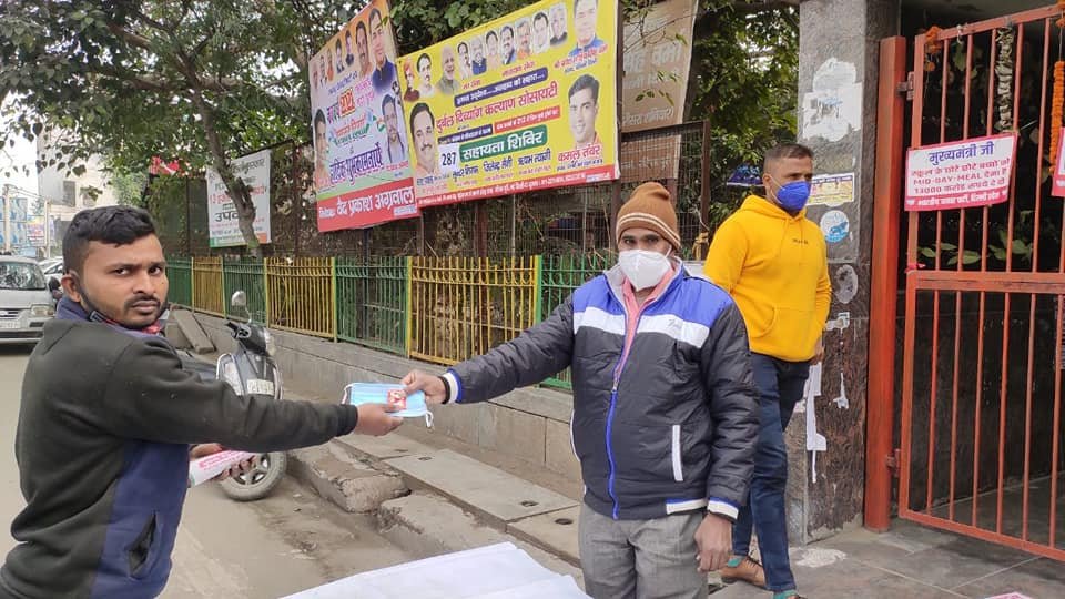 yashasvi pradhanmantri shri narendra modi ji dwara bataye gaye ayurvedik kadha or mask vitran