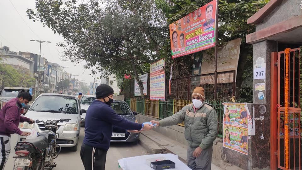 yashasvi pradhanmantri shri narendra modi ji dwara bataye gaye ayurvedik kadha or mask vitran