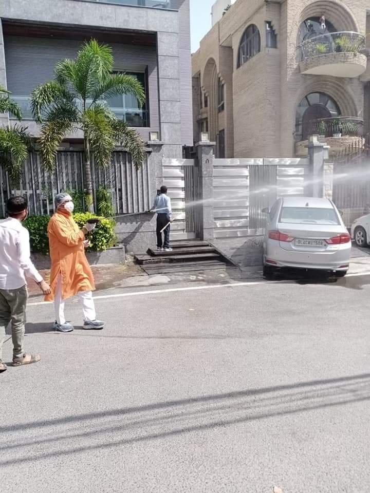 punjabi bagh tatha aas-pass ki sabhi colonyon ko 100% sanitize kiya gaya